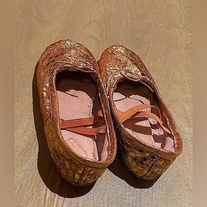 Souliers ballerine pichou fille grandeur 11 couleur OR